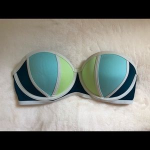 Victoria’s Secret PINK strapless bathing suit top